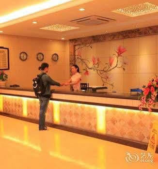Yangshuo Hua Xiang Man Ting West Street Hotel Εξωτερικό φωτογραφία