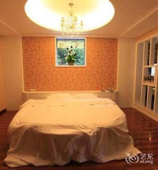 Yangshuo Hua Xiang Man Ting West Street Hotel Εξωτερικό φωτογραφία