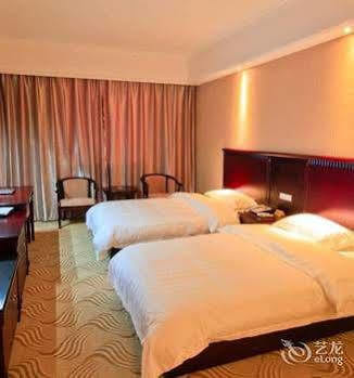 Yangshuo Hua Xiang Man Ting West Street Hotel Εξωτερικό φωτογραφία