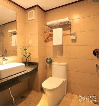 Yangshuo Hua Xiang Man Ting West Street Hotel Εξωτερικό φωτογραφία