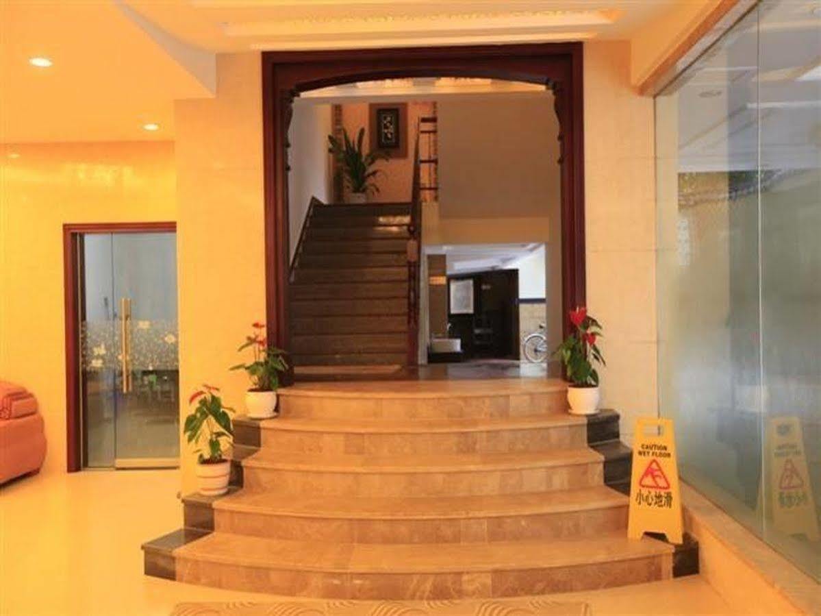 Yangshuo Hua Xiang Man Ting West Street Hotel Εξωτερικό φωτογραφία