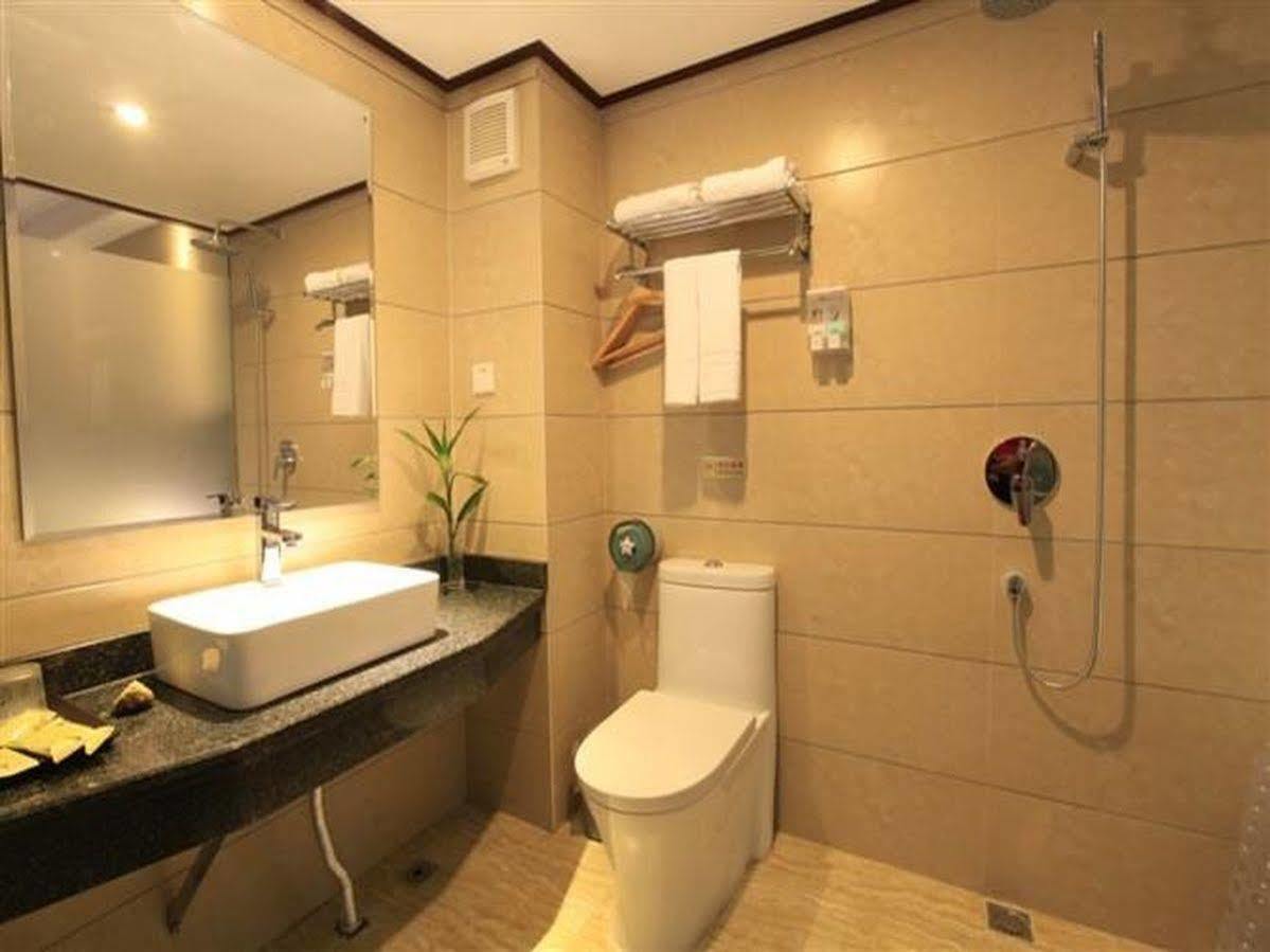 Yangshuo Hua Xiang Man Ting West Street Hotel Εξωτερικό φωτογραφία